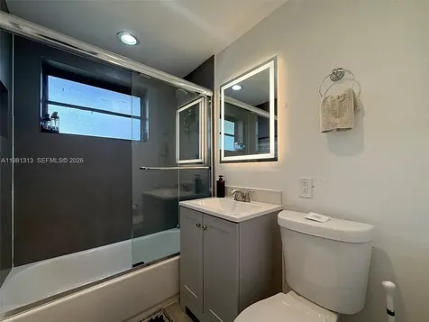 2525 Tortugas Lane Fort Lauderdale FL 33312