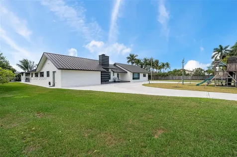 23140 SW 187th Avenue Miami FL 33170