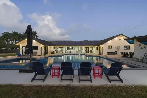 23140 SW 187th Avenue Miami FL 33170