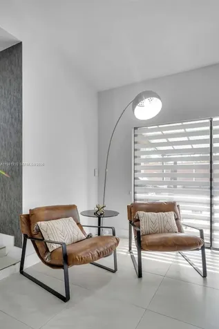 19951 NE 10th Place Way Miami FL 33179