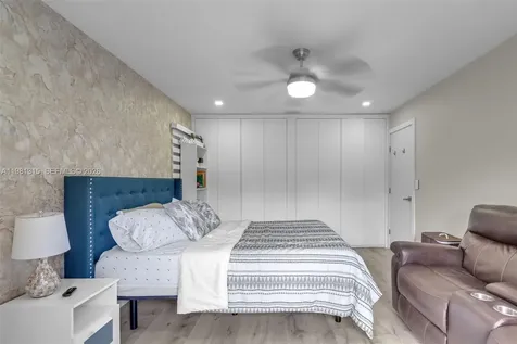 19951 NE 10th Place Way Miami FL 33179