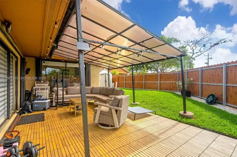 19951 NE 10th Place Way Miami FL 33179