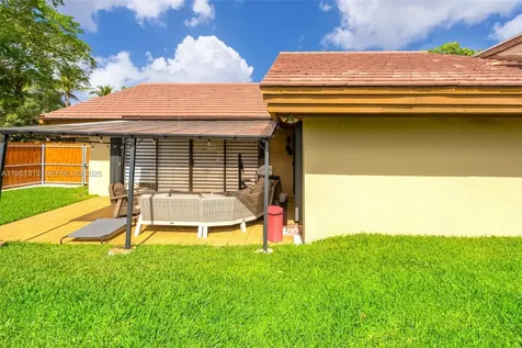 19951 NE 10th Place Way Miami FL 33179