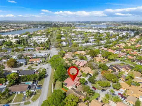 19951 NE 10th Place Way Miami FL 33179