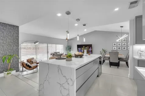 19951 NE 10th Place Way Miami FL 33179