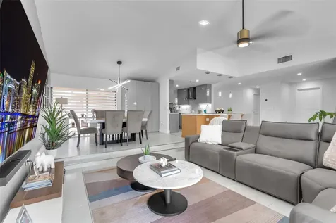 19951 NE 10th Place Way Miami FL 33179