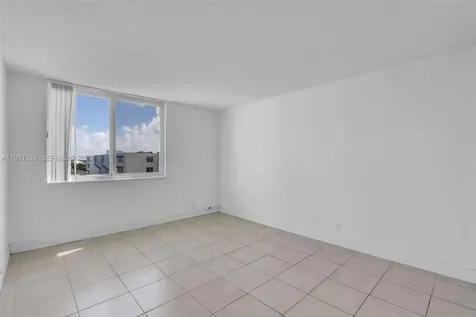 9001 SW 77th Avenue Miami FL 33156