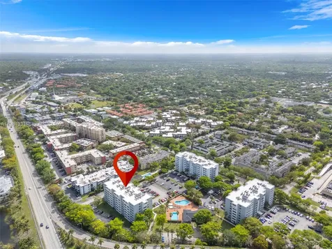 9001 SW 77th Avenue Miami FL 33156