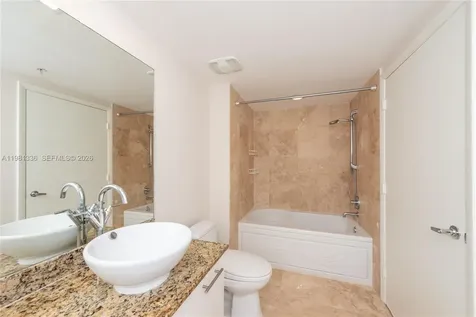 41 SE 5th Street Miami FL 33131
