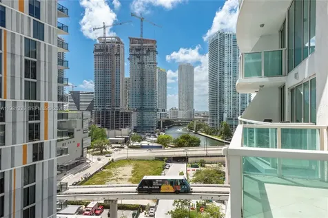 41 SE 5th Street Miami FL 33131