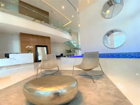 41 SE 5th Street Miami FL 33131