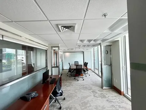 41 SE 5th Street Miami FL 33131