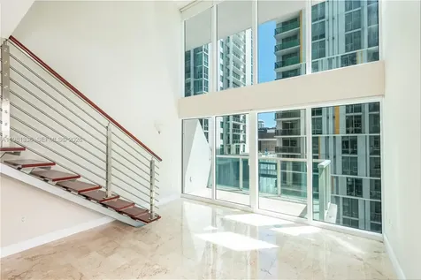 41 SE 5th Street Miami FL 33131