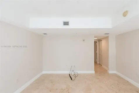 41 SE 5th Street Miami FL 33131