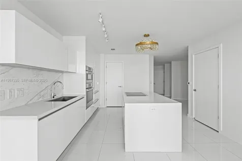 851 NE 1st Avenue Miami FL 33132