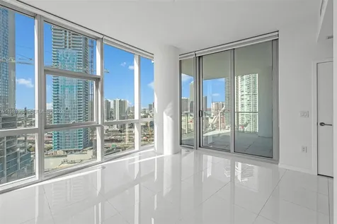 851 NE 1st Avenue Miami FL 33132