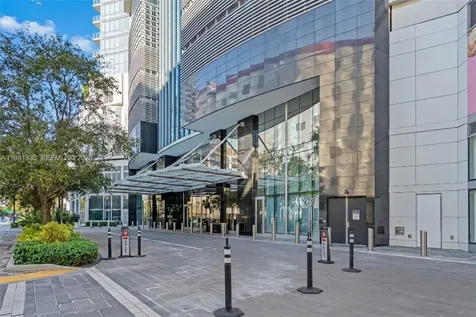 851 NE 1st Avenue Miami FL 33132