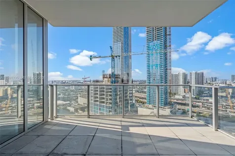 851 NE 1st Avenue Miami FL 33132