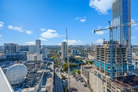 851 NE 1st Avenue Miami FL 33132