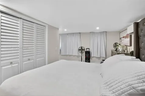 3220 NW 2nd Street Lauderhill FL 33311