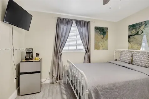 3220 NW 2nd Street Lauderhill FL 33311