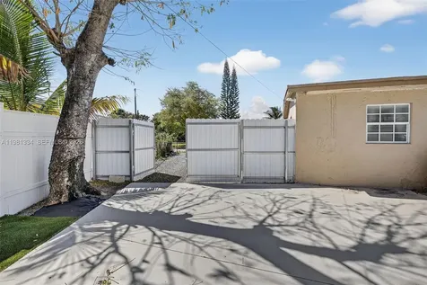3220 NW 2nd Street Lauderhill FL 33311