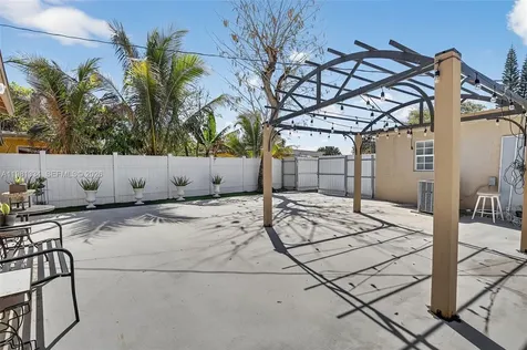 3220 NW 2nd Street Lauderhill FL 33311