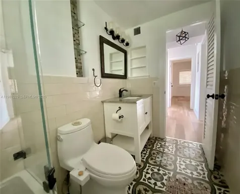 8040 Tatum Waterway Drive Miami Beach FL 33141