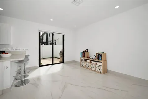 3438 W 104th Terrace Hialeah FL 33018