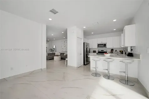 3438 W 104th Terrace Hialeah FL 33018