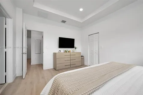 3438 W 104th Terrace Hialeah FL 33018