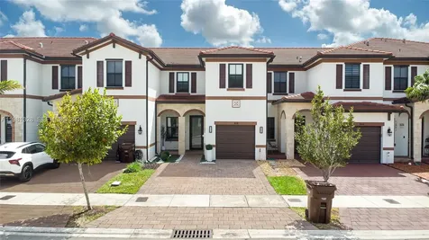 3438 W 104th Terrace Hialeah FL 33018