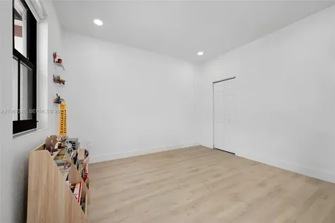 3438 W 104th Terrace Hialeah FL 33018