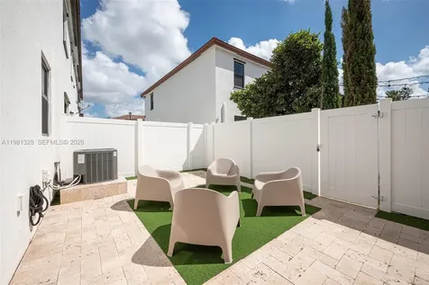 3438 W 104th Terrace Hialeah FL 33018