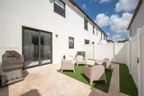3438 W 104th Terrace Hialeah FL 33018