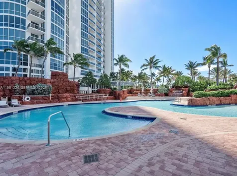 18101 Collins Avenue Sunny Isles Beach FL 33160