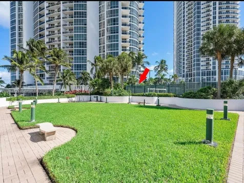 18101 Collins Avenue Sunny Isles Beach FL 33160