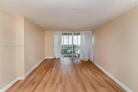 1750 NE 191st Street Miami FL 33179