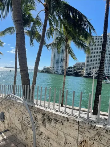335 S Biscayne Boulevard Miami FL 33131