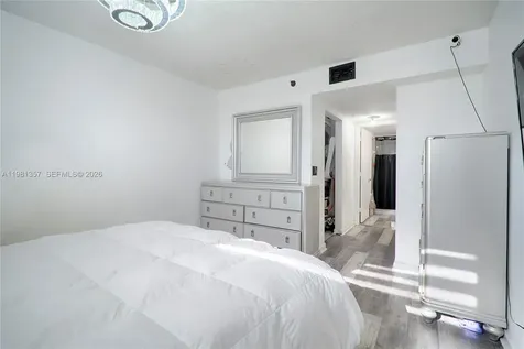 2721 Ocean Club Boulevard Hollywood FL 33019