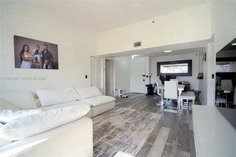 2721 Ocean Club Boulevard Hollywood FL 33019