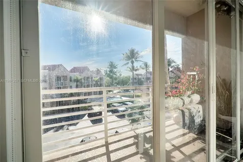2721 Ocean Club Boulevard Hollywood FL 33019