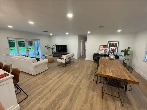10343 SW 114th Street Miami FL 33176