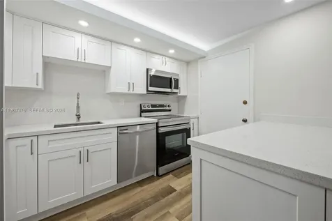 8107 SW 72nd Avenue Miami FL 33143