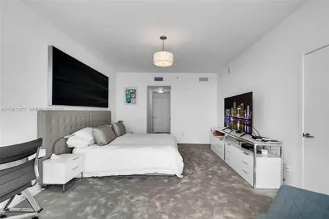 6899 Collins Avenue Miami Beach FL 33141