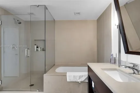 6899 Collins Avenue Miami Beach FL 33141