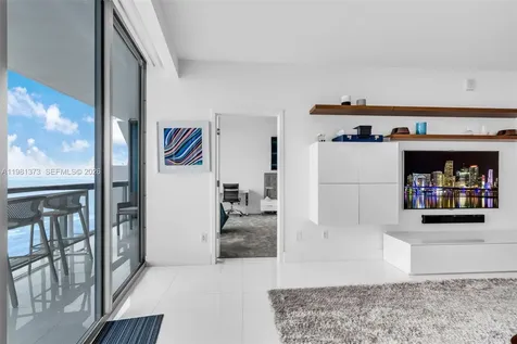 6899 Collins Avenue Miami Beach FL 33141