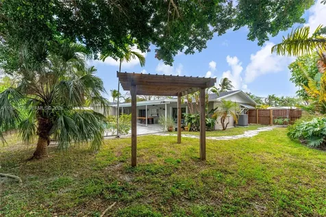 10721 SW 124th Street Miami FL 33176