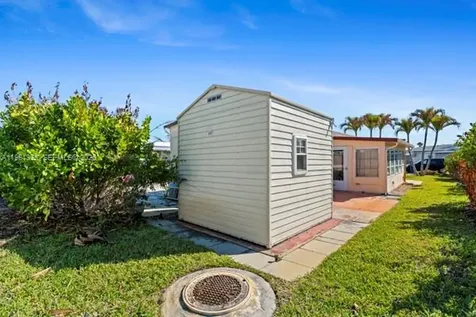 11055 SE Federal Highway Hobe Sound FL 33455