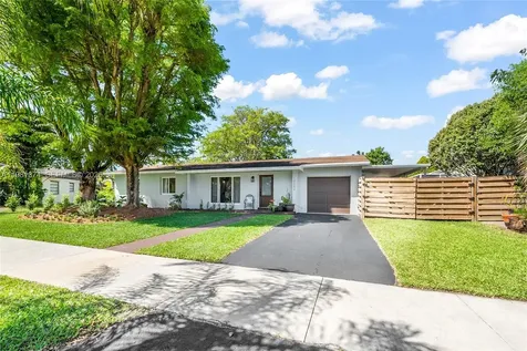 18044 SW 89th Place Palmetto Bay FL 33157